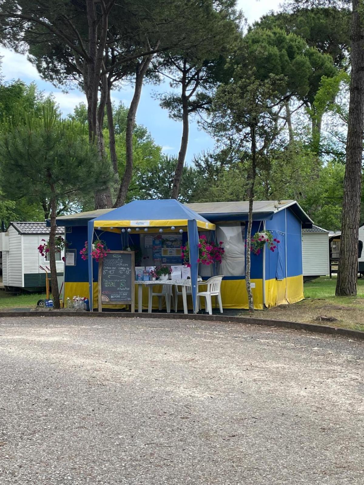 Campeggio Happy Camp Mobile Homes In Laguna Village