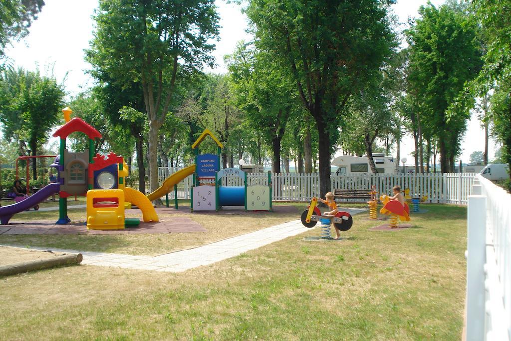 Happy Camp Mobile Homes In Laguna Village Campeggio Caorle
